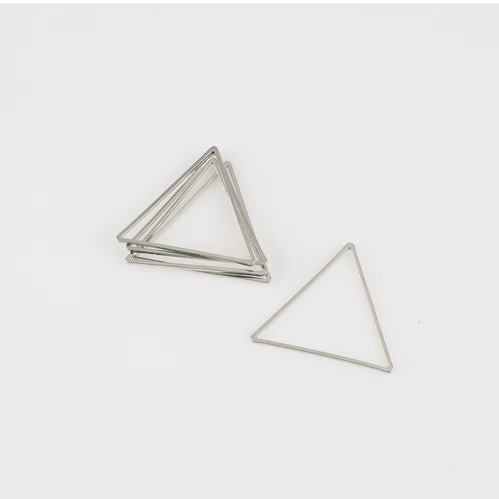 Figuras Geometricas De Metal Plateado 2.5cm - 10 Unid.