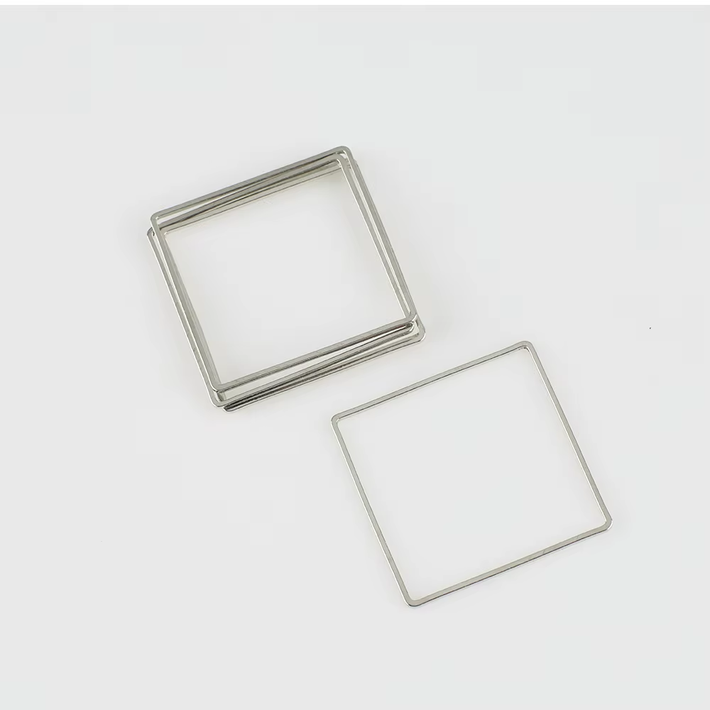 Figuras Geometricas De Metal Plateado 2.5cm - 10 Unid.