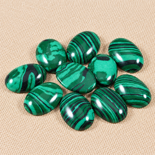 Cabujón (Cabuchón) Malaquita 1.8x2.5cm - 1 PCS