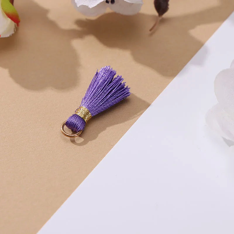 Borlas Hilo Morado Con Argolla Dorada 2.5cm - 10pcs